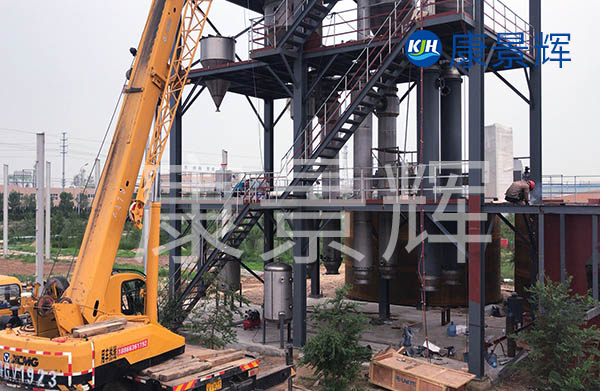 定制的三效蒸發(fā)器，處理效果更好，更適合。